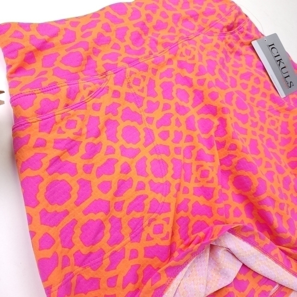 ❣️New ICIKÜLS Lattice Pink/ Orange Flip Skorts Size Med - Picture 10 of 13